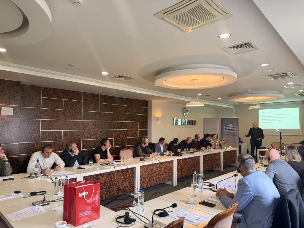 BIRN Kosovo dhe Internews Kosova organizojnë ditën e fundit të trajnimit me zyrtarët  e institucioneve ligjzbatuese në komunikim publik